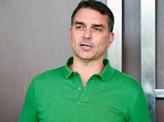 Flavio Bolsonaro está supostamente deixando o Brasil e indo para os EUA depois de perder a eleição