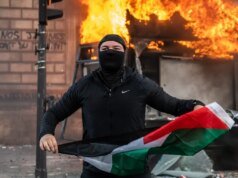 Judeus franceses alertados para esconder identidade e cancelar orações em meio a tumultos na França