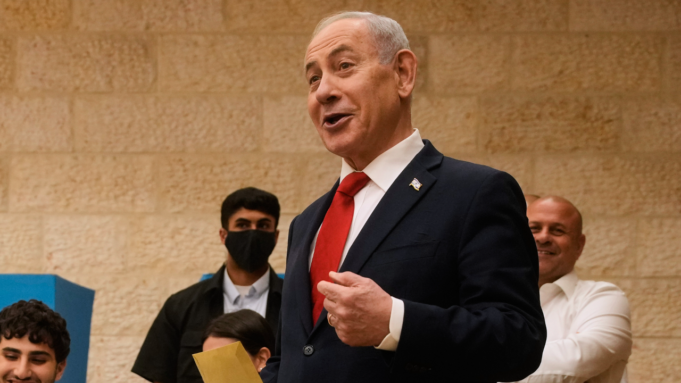 Netanyahu está lutando por outro mandato enquanto Israel se aproxima das eleições com o Irã se aproximando