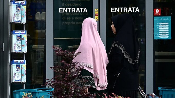 O decreto das escolas em Itália desencadeia um debate mais amplo sobre a integração europeia O decreto das escolas em Itália desencadeia um debate mais amplo sobre a integração europeia