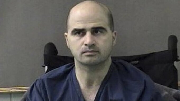 Trump cancela transmissão ao vivo da execução de Nidal Hasan pelo pelotão de fuzilamento após reação negativa Trump cancela transmissão ao vivo da execução de Nidal Hasan pelo pelotão de fuzilamento após reação negativa