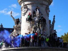 Um jornal francês criticou Macron depois que tumultos varreram a França